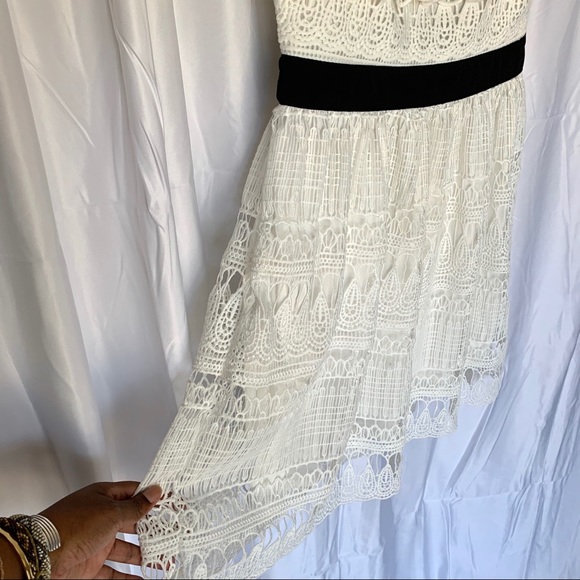 ❌SOLD❌Lucy Wang White Lace Dress Size S - Picture 9 of 11